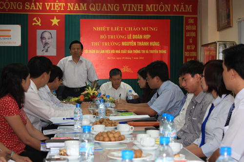 Bộ trưởng Lê Doãn Hợp phát biểu tại buổi làm việc