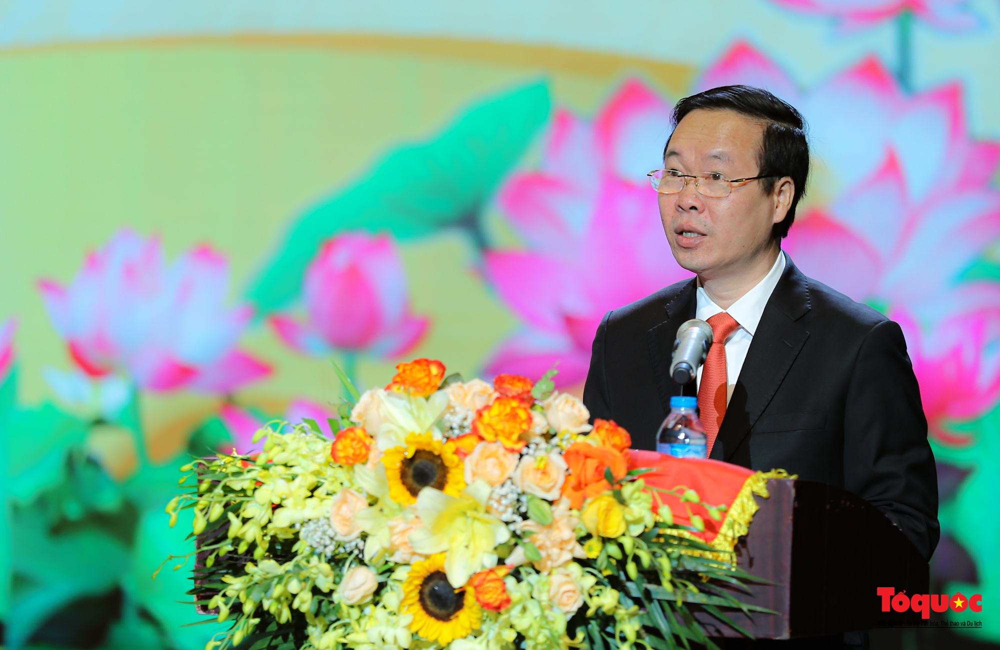 Lễ kỷ niệm 70 năm Ngày truyền thống ngành Xuất bản và tôn vinh người làm xuất bản tiêu biểu - Ảnh 6.