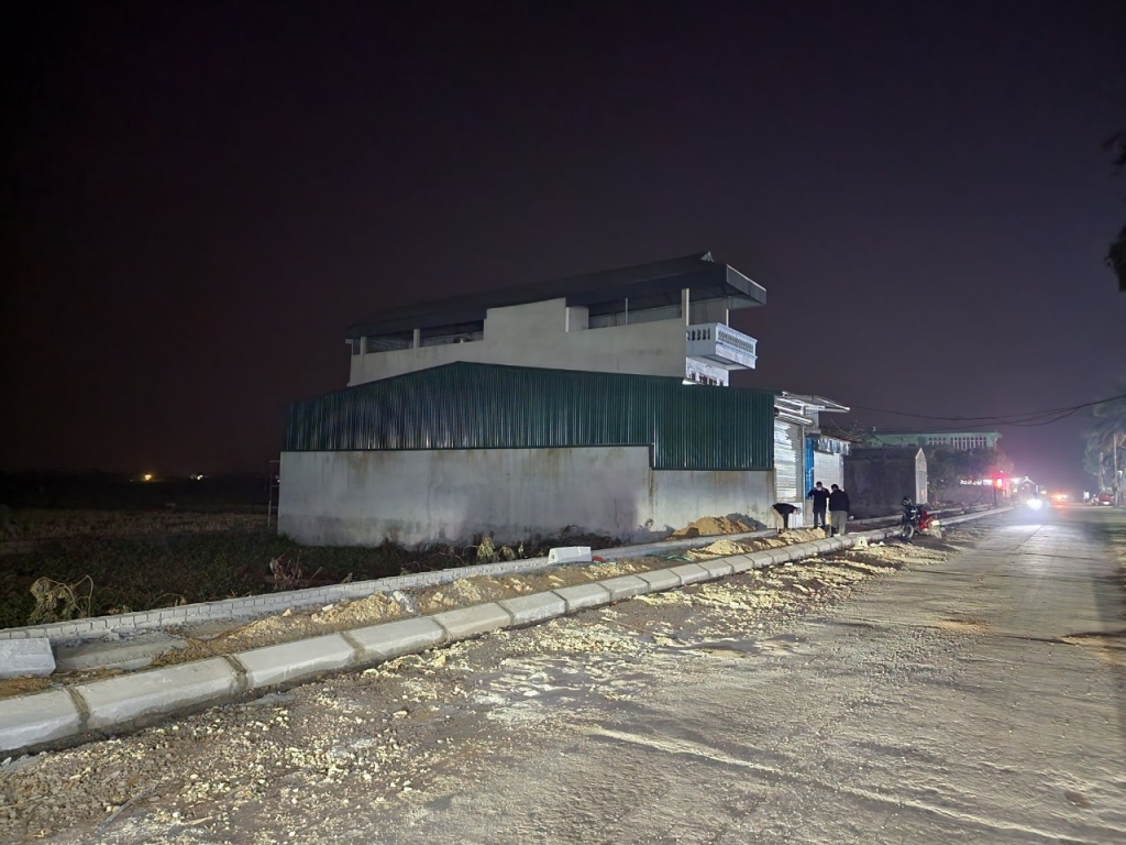 Hà Nội: Thủ đoạn tinh vi của các đối tượng tổ chức in ấn để đưa ra thị trường 100 tấn sách giả Hà Nội: Thủ đoạn tinh vi của các đối tượng tổ chức in ấn để đưa ra thị trường 100 tấn sách giả