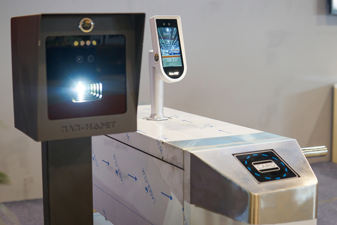 Giải pháp về trung tâm kiểm soát an ninh đường phố và các cơ quan, nhà máy được giới thiệu tại Techconnect 2023. Ảnh: Lưu Quý