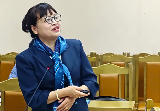 PGS.TS Nguyễn Thị Quế Anh chia sẻ về các nguyên tắc trong phát triển AI. Ảnh: BTC