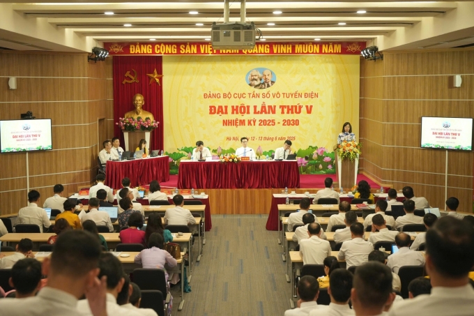 Đại hội Đảng bộ lần thứ V của Cục Tần số vô tuyến điện, chiều 13/6. Ảnh: Cục TS