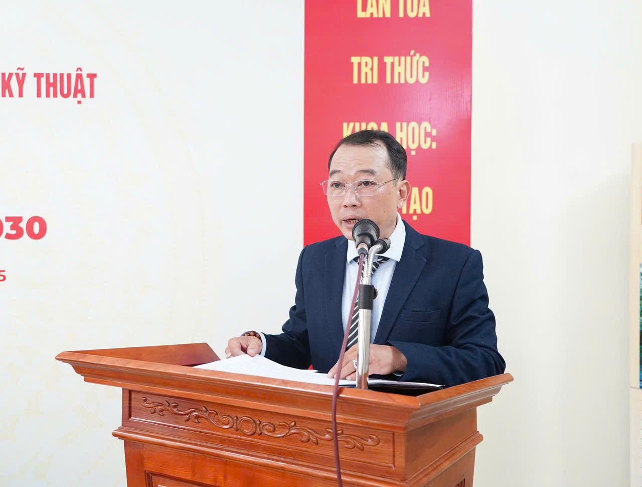 Nhà Xuất bản Khoa học và Kỹ thuật: Khẳng định vai trò xuất bản Khoa học và Công nghệ trong thời đại số- Ảnh 1.